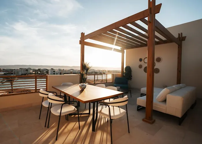 Apartment Shedwan Sky Loft Rooftop Escape With Pool View